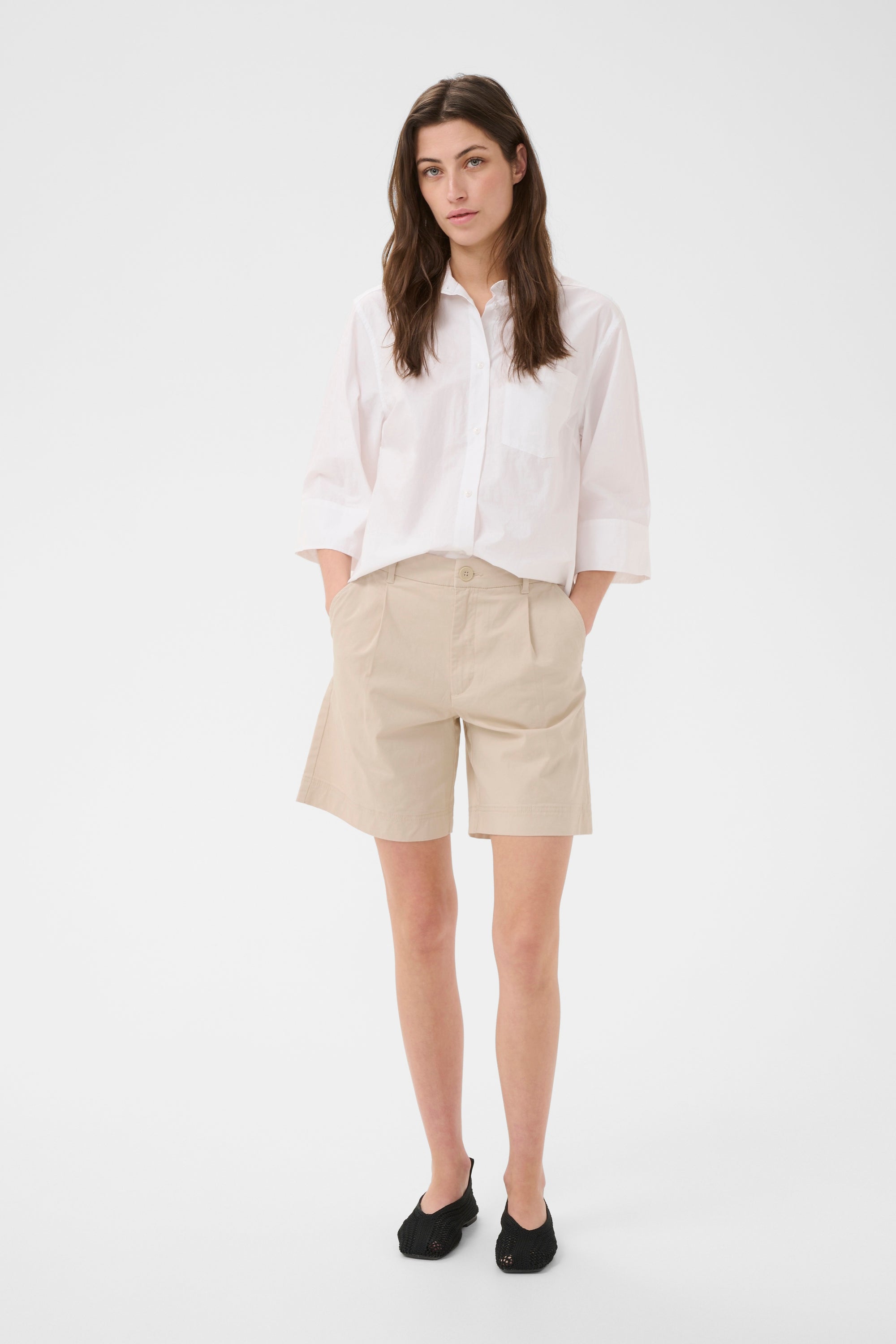 Bonnie Short - FRENCH OAK