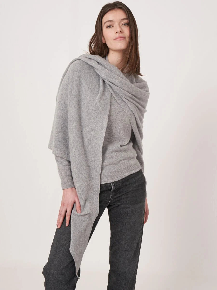 100% Cashmere Triangle